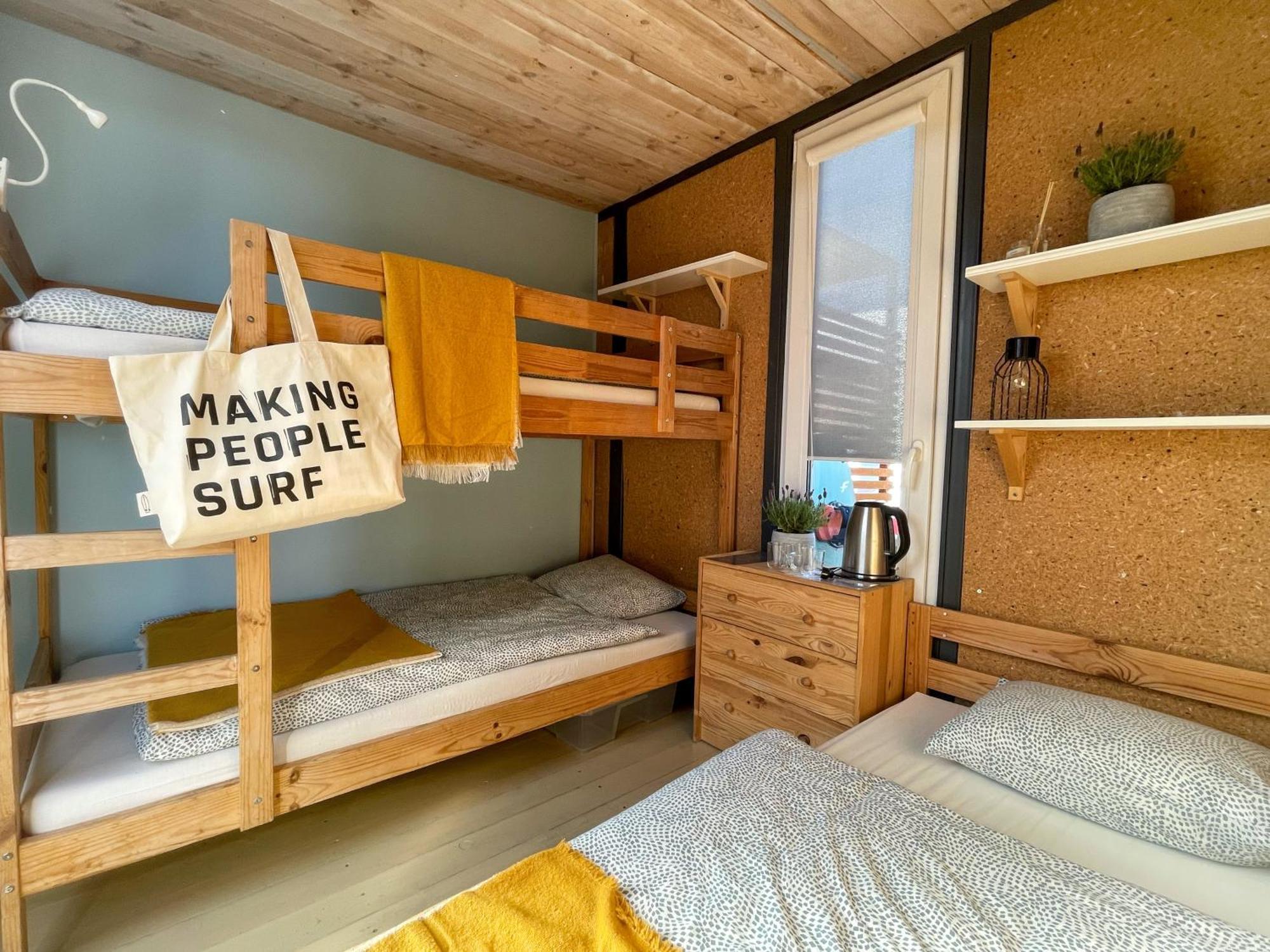 Hostel Pokoje Surf People Władysławowo Exterior foto